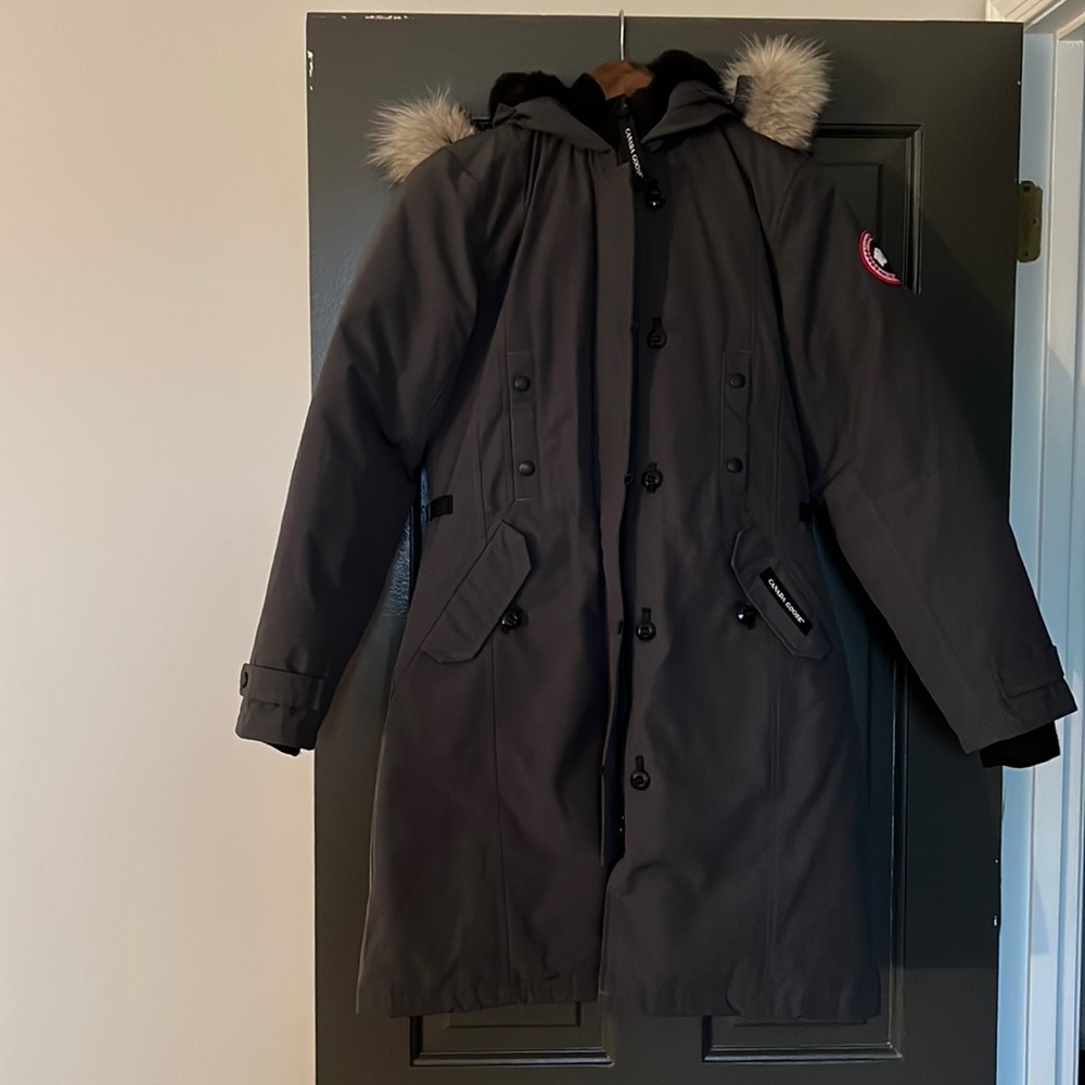 Gorgeous Authentic Canada Goose Kensington Fur Parka